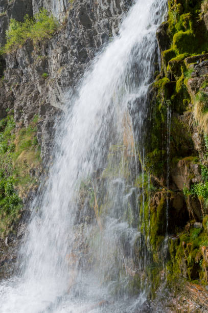 istock Side View of Stewart Falls Waterfall Near Sundance Utah 1322598310