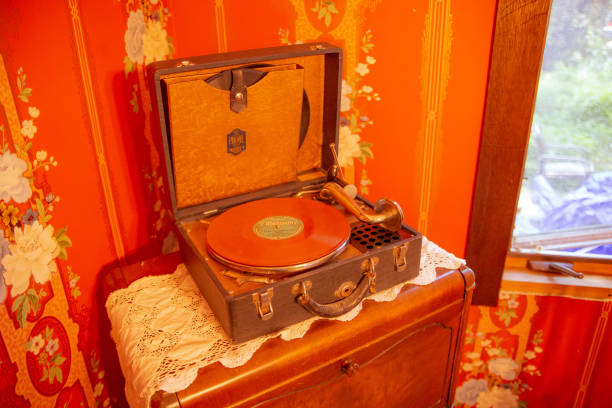 istock Vintage record player box made of leather 1322602700