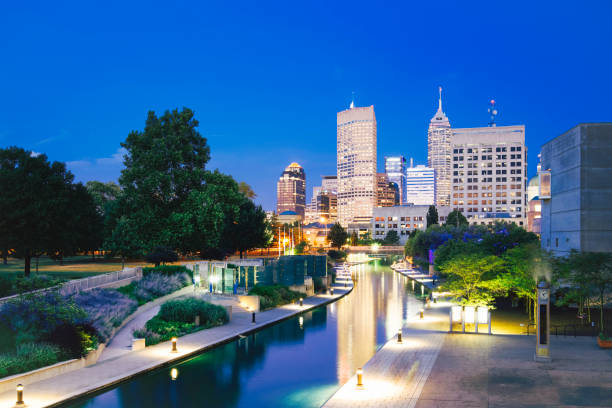 istock Indianapolis Canal Walk at sunset 1322605187