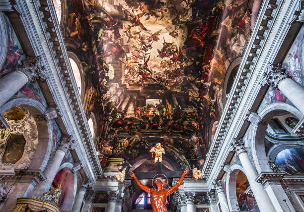fresken in chiesa san pantalon, venedig, italien - cathedral italy venice italy inside of stock-fotos und bilder