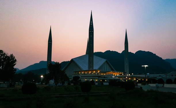 istock The Evening View of Shah Faisal Mosque 1322686199