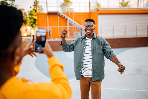 istock Dancing for social media trend 1322687515