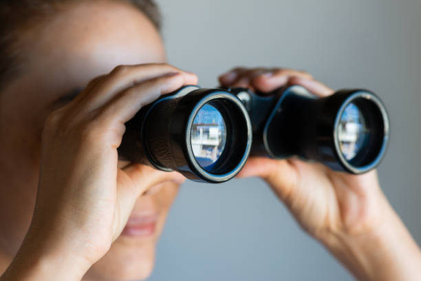 nadzieja - binoculars surveillance direction looking at view zdjęcia i obrazy z banku zdjęć