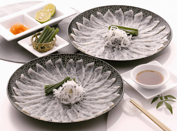 torafugu sashimi - sashimi stock-fotos und bilder