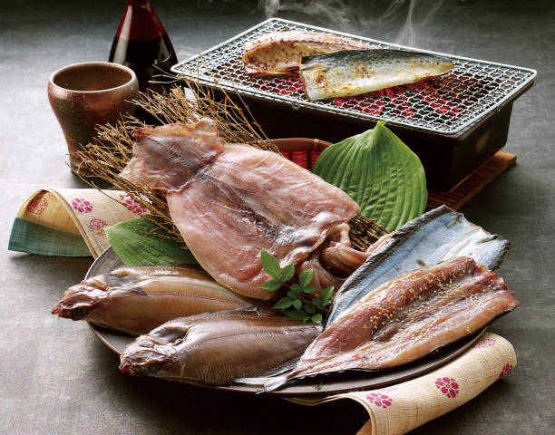 pescado seco y calamar de sanriku - pescado secado fotografías e imágenes de stock