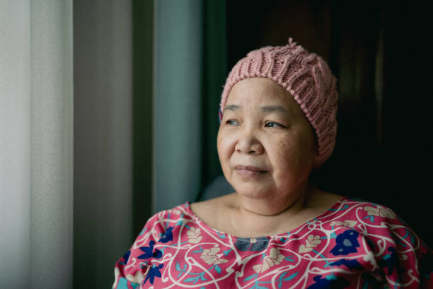 Portrait of asian senior woman with cancer Cancer, Tumor, Opportunity, Chemotherapy brain tumour stock pictures, royalty-free photos & images
