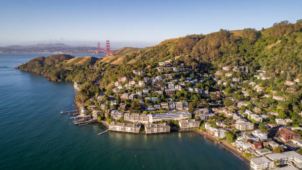 sausalito california - bay san francisco county residential district aerial view imagens e fotografias de stock