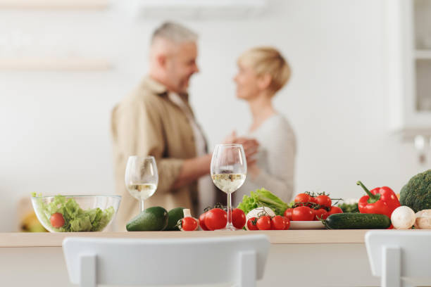 istock Covid-19 lockdown, romantic date, family relationships, blurred 1322900771