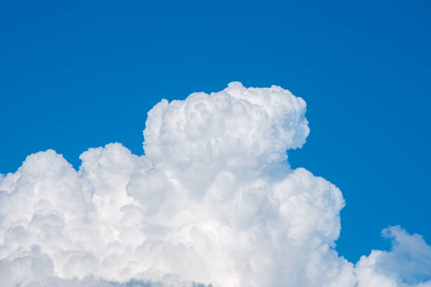 istock A large cumulus cloud in a blue sky 1322907496