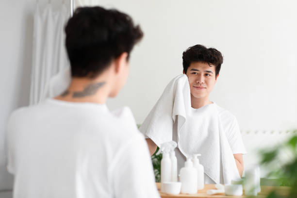istock Male skin care, home procedures and routine hygiene 1322919595