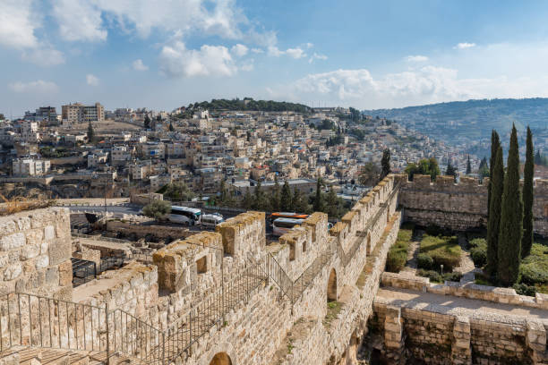 скайлайн старого города иерусалима, израиль. - west old israel wall стоковые фото и изображения