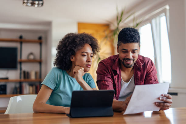 istock Adult couple, having a conversation about work. 1323034139