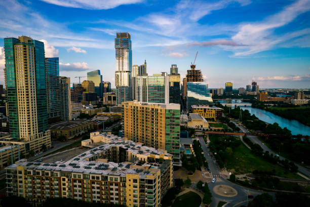 istock Groqing Austin Texas at sunset 1323036685