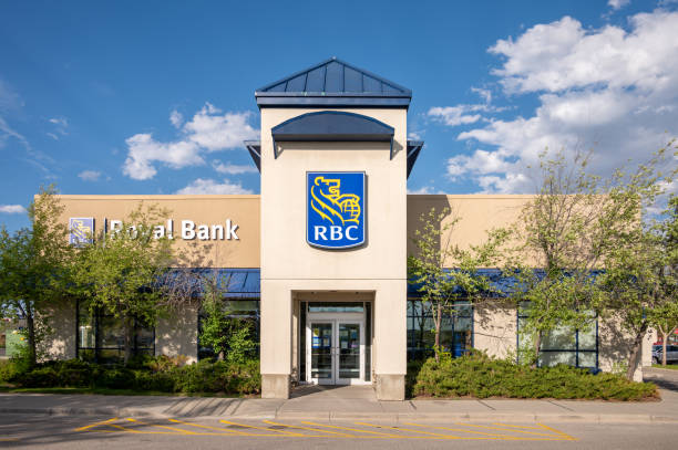 カルガリー・ロイヤル・バンク支店 - royal bank of canada ストックフォトと画像