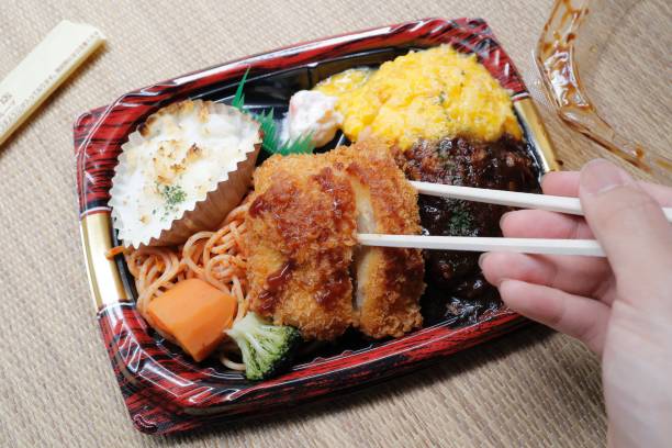 istock Convenience store lunch, oil dishes 1323145567