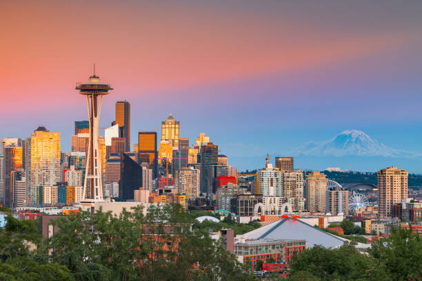 istock Seattle, Washington, USA Downtown Skyline 1323211045