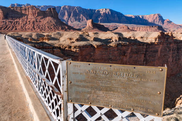 old navajo bridge, marble canyon, arizona, usa - marble canyon stock-fotos und bilder