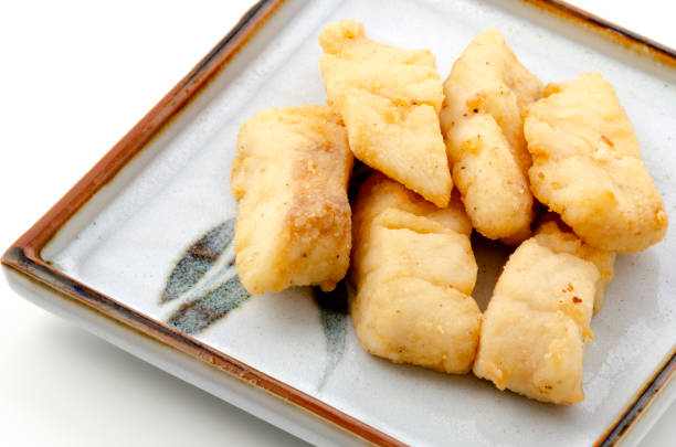 japanisches essen, abragarei karaage, frittierte kamtschatka flunder - flounder fillet seafood meal stock-fotos und bilder