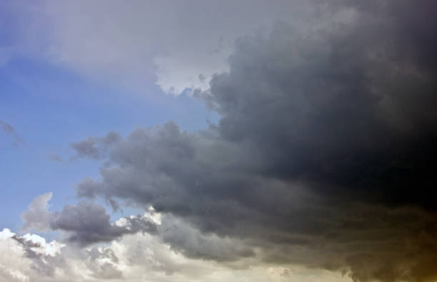 istock Istanbul stormy day 1323379705