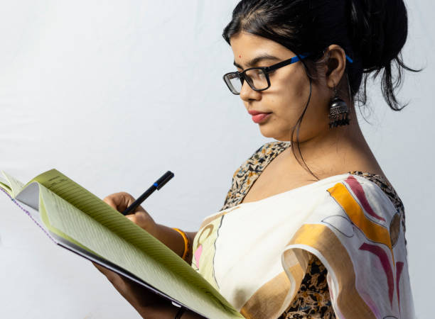 istock Beautiful Indian woman in saree 1323442452