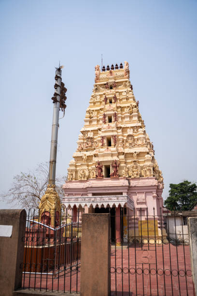 templo bhubaneshwari em jamshedpur - pillared - fotografias e filmes do acervo