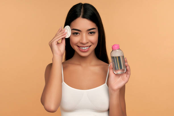 istock Beauty woman on background 1323528649