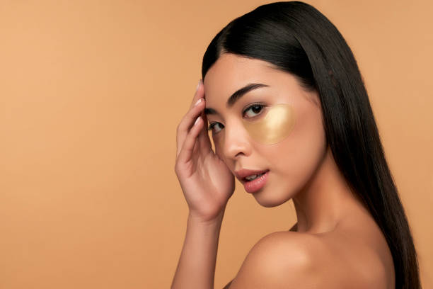 istock Beauty woman on background 1323528985
