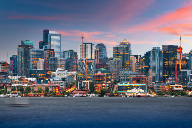 istock Seattle, Washington, USA skyline on Lake Union 1323545942