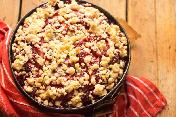 istock Strawberry yoghurt cake with crumble 1323547766