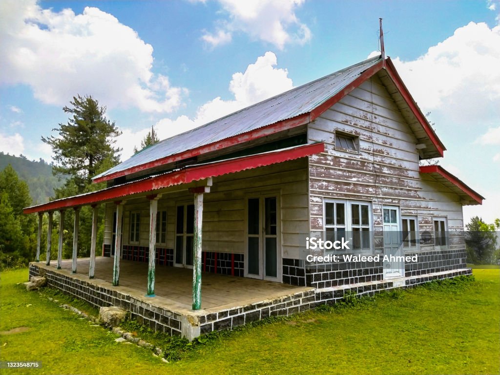 Sattu Bangla Thandiani Victorian style forest guest house located in the lower Himalayas of Pakistan. This colonial era building was used by the British to regulate natural forests Abbottabad Stock Photo
