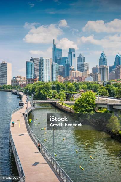 Downtown Philadelphia Skyline Pennsylvania Usa Stock Photo - Download Image Now - Philadelphia - Pennsylvania, Urban Skyline, Footpath