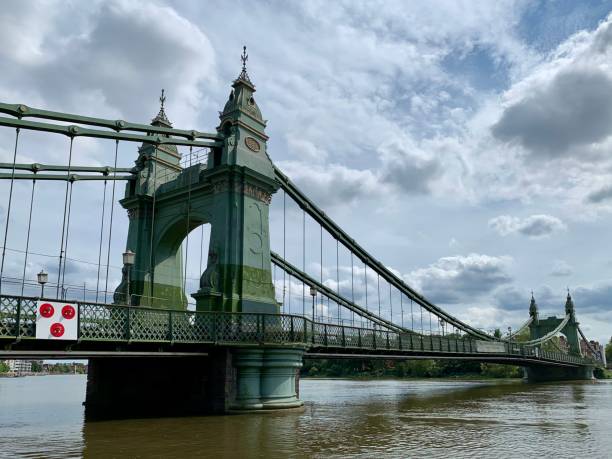 istock LONDON, ENGLAND. Hammersmith bridge 1323576857