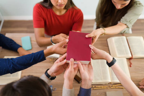 Read Scriptures Reading Scriptures Stock Photos, Pictures & Royalty-Free Images - iStock