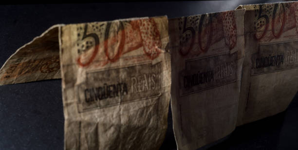 istock one hundred and fifty reais 50 ,brl 1323602463