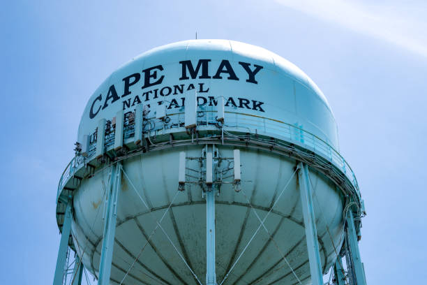 torre dell'acqua a capo maggio - contea di cape may foto e immagini stock