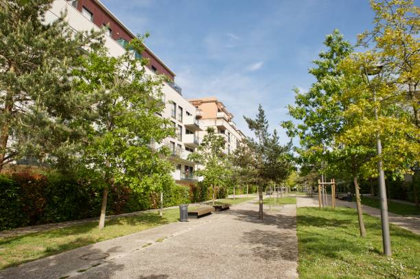 istock alley in a residential district 1323838045
