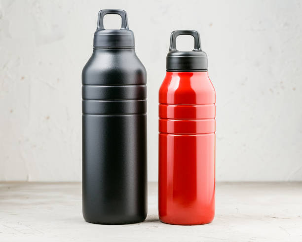 istock Black and red reusable thermo water bottles 1323853651