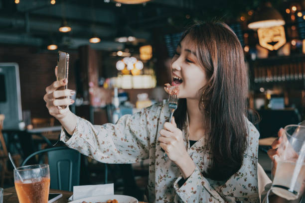 istock Dining with friends at the restaurant 1323861972