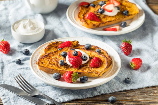 istock Homemade Eggnog French Toast 1323872106