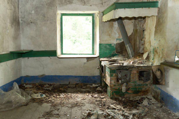 istock Fumegai abandoned village 1323932679