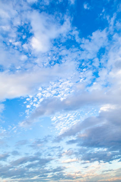 抽象的な雲並み - cirrocumulus ストックフォトと画像