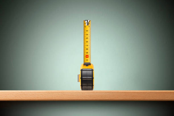 선반에 테이프 측정 - tape measure centimeter ruler instrument of measurement 뉴스 사진 이미지
