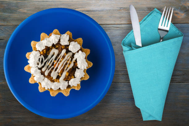 istock cake on a wooden background 1323990696