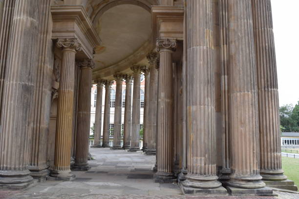 A colonnade with Ionic and Corinthian columns
