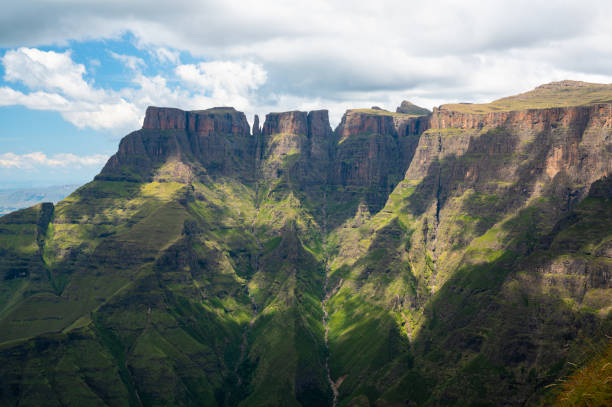 istock Drakensberg amphitheater mountains 1324022017