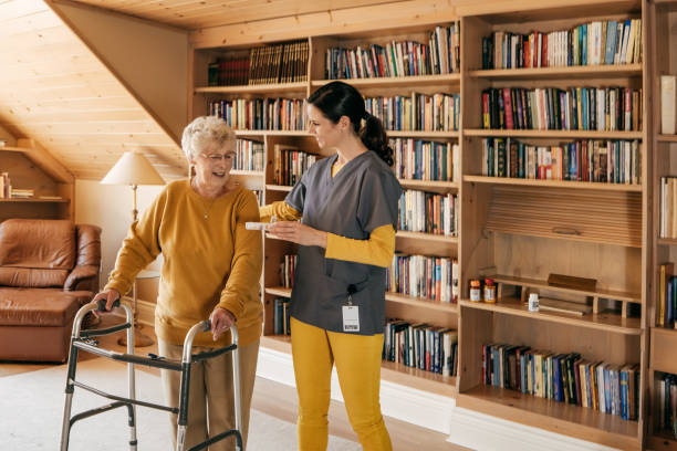 istock Senior Living | Retirement Home 1324090662