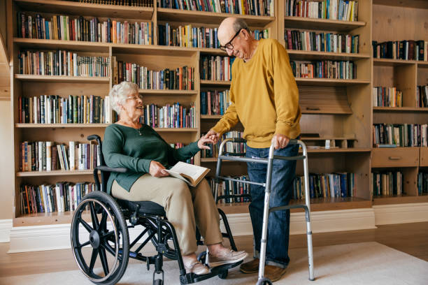 istock Signs Your Elderly Parent Should Stop Driving 1324090685