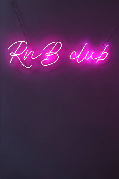 istock Pink neon sign RnB club. Trendy style. 1324094135