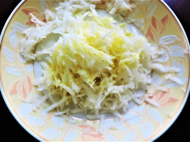 istock Japan. Daikon. Salad. 1324108369