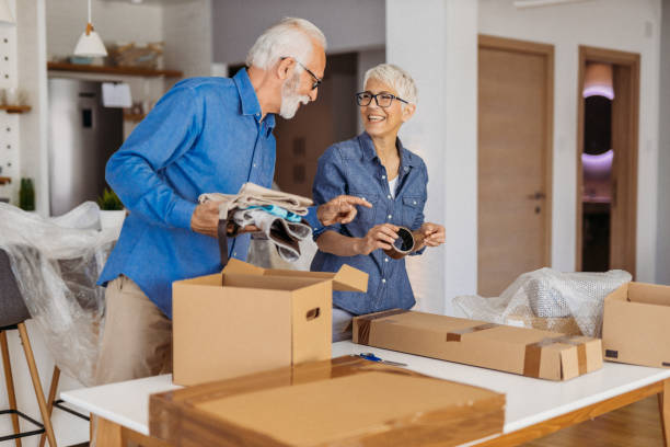 istock Senior couple moving 1324112966